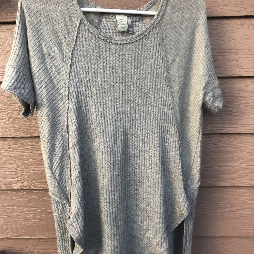 Short sleeve top
